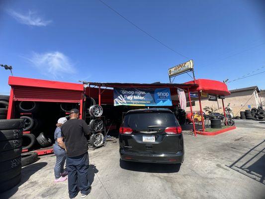 Lopez Auto Service and Tires