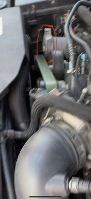 Broken pulley tensioner