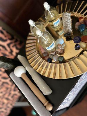 She used this amazing Lotus flower oil on me! I want some for myself now hehe