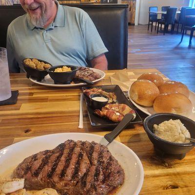 We got the jalapeño poppers!