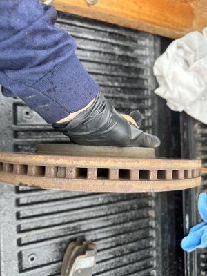 Factory uncut rotor just needed to be cut like promised. They told me they couldn't cut it..Thanks Peter for the lie!