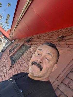 @ar2_ro_barber_spot tuesday to saturday ((: