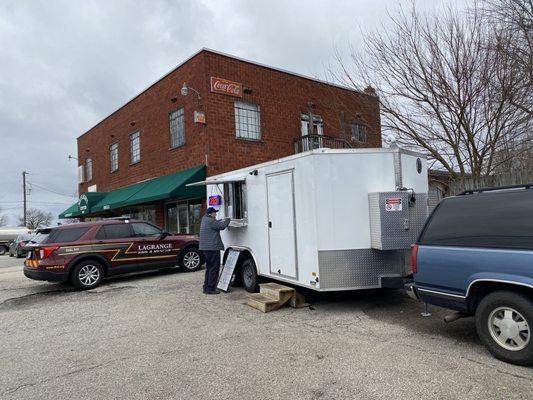 Temporary kitchen