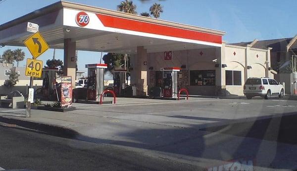 Malibu Union-Unocal 76