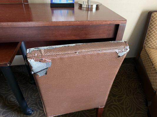 Room Chair they told me was nornmal