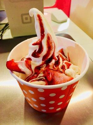 Cuppa Yo Frozen Yogurt EAST