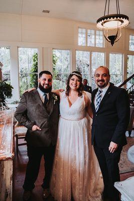 Pastor Kevin Ibanez Wedding Officiant/Bilingual Weddings