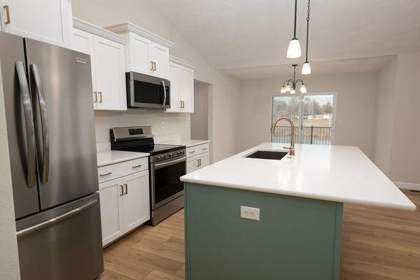 Build a space for conversation to happen with this island overhang.
With enough space to pull up a chair now you can chat all night!