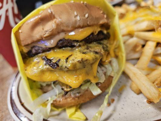 Double chili cheeseburger