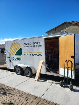 Sol up trailer