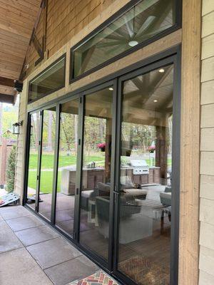 Clear Horizon Window Solutions