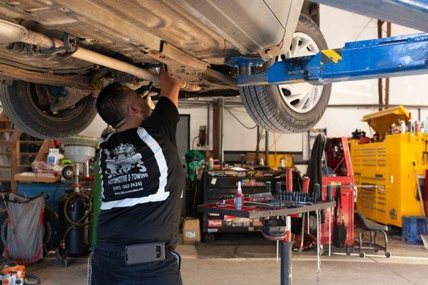 Skip's Automotive & Towing