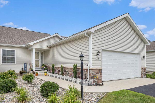 Brandee Bennett - ERA Reardon Realty