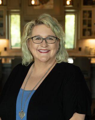 I'm Lisa Henry, founder of Lisa Henry Group.