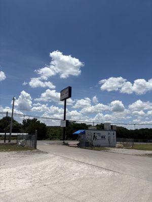 Freedom + Storage LLC