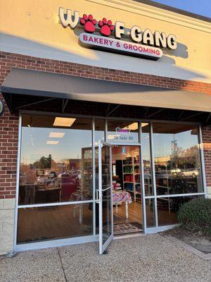 Woof Gang Bakery & Grooming Virginia Beach