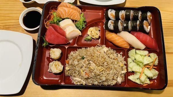 Nana Sushi Thai