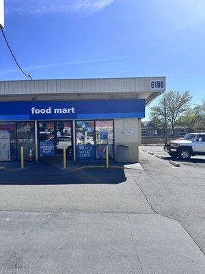 No bathrooms for paying customers!