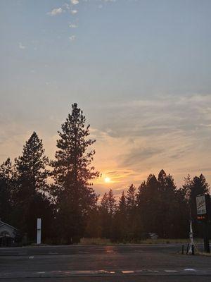 Cinola Restaurant & Lounge