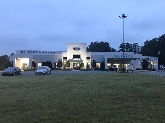 Gilbert & Baugh Ford Dealership Picture From Front View