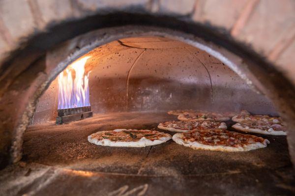 Crispelli's Bakery & Pizzeria