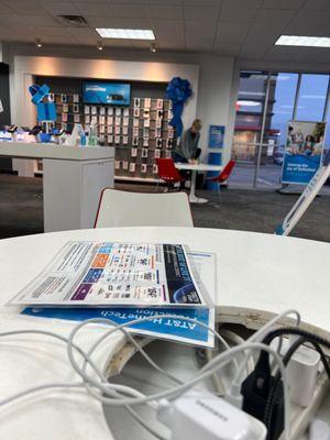 AT&T Authorized Retailer