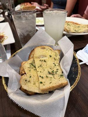 Di Leone's Italian Restaurant