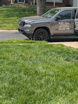 Arrives in a timely manner. Happy and ready to help!