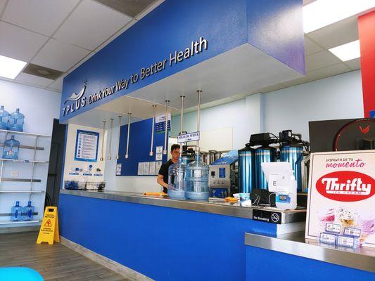 always clean and kind employee