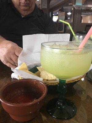 Good bar, good service. Has sports bar vibe with a twist.