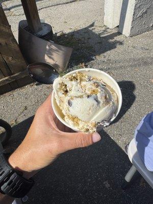 Homestyle Dubai. Small scoop.