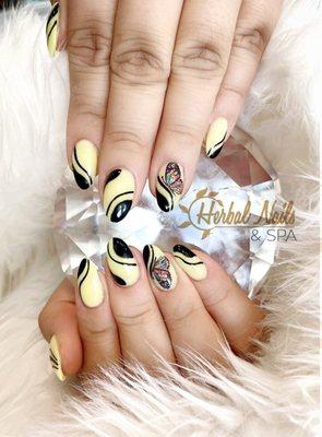 Herbal Nails & Spa - Scottsdale