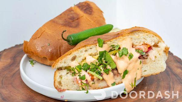 choose your meat! Tortas