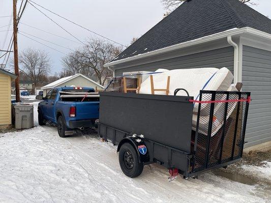 We also offer full property clean outs when moving, or downsizing, or just a change of scenery.