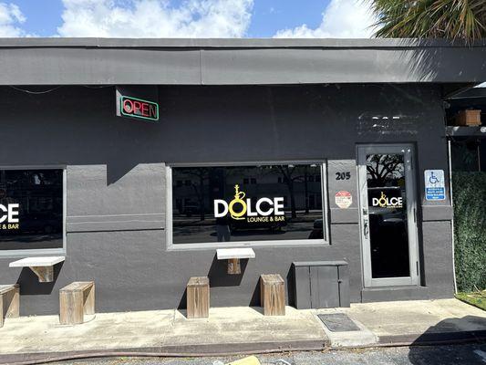 Dolce Lounge Bar Grill