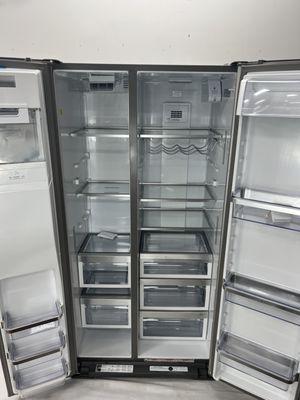 We just got a Whirlpool WRQA59CNKZ 19 Cu.Ft. 4-Door Counter-Depth Refrigerator in stock!
MSRP: $2,299
Our Price: $900