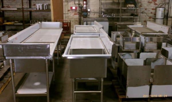 Quality built prep sinks and hand sinks