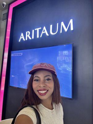 Fabulous face makeup by Yungjin