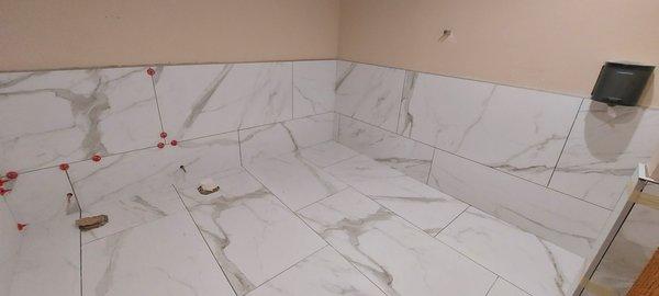 Roberts Roof And Floor