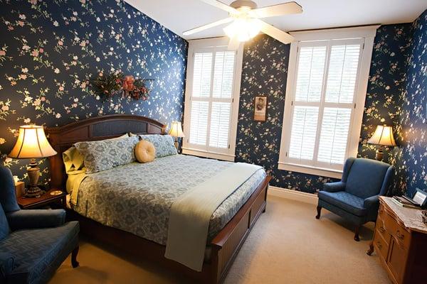 Schoolmarm King room with full bath