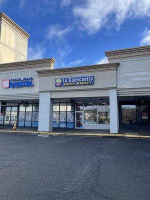 La Cuencanita Super Market