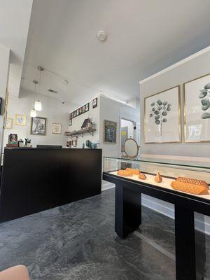 MOLA Body Piercing and Fine Jewelry