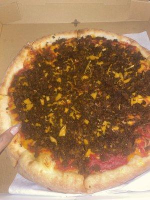 Vegan beef pizza