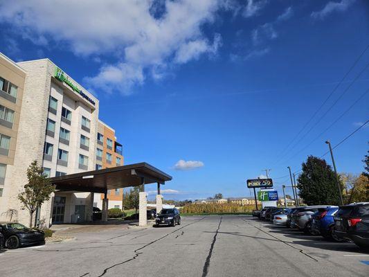 Holiday Inn Express & Suites Sandusky