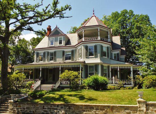 Cady-Lee Mansion - 7064 Eastern Avenue, NW - Takoma Park - Washington, DC