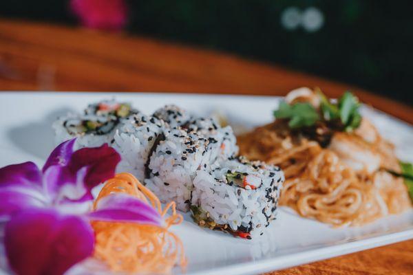 Komoon Thai Sushi & Ceviche