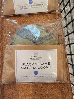 Black sesame matcha cookie