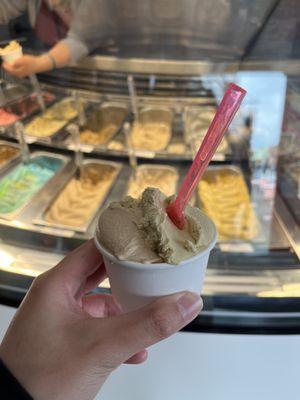 4 oz cup with pistachio and tiramisu!