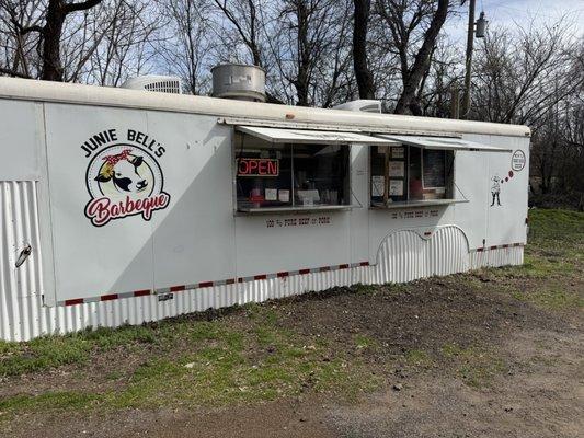 Junie Bell’s Barbeque