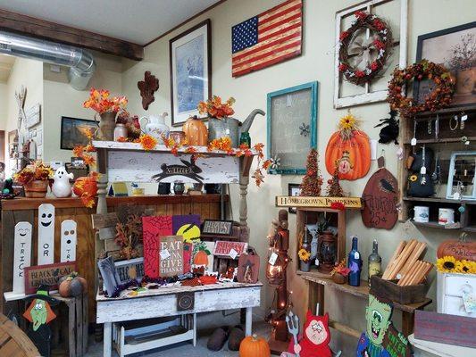 T & R Garden Center and Gift Shop